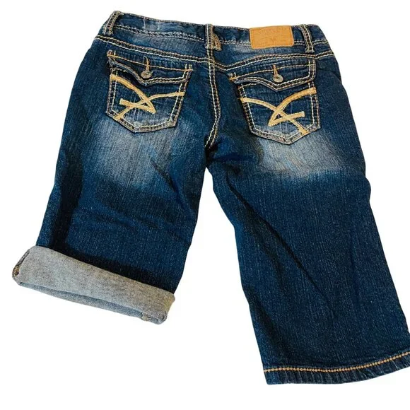 Amethyst Womens Distressed Jean Shorts Size 5 Blue Denim - Picture 4 of 8